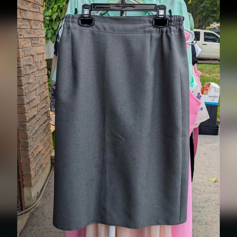 Vintage grey skirt